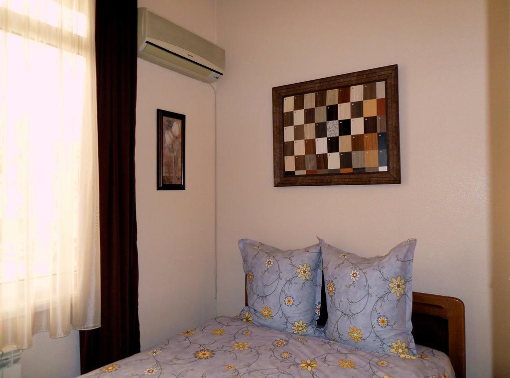 Ara & Gaya Аpartment Apartment เยเรวาน ภายนอก รูปภาพ