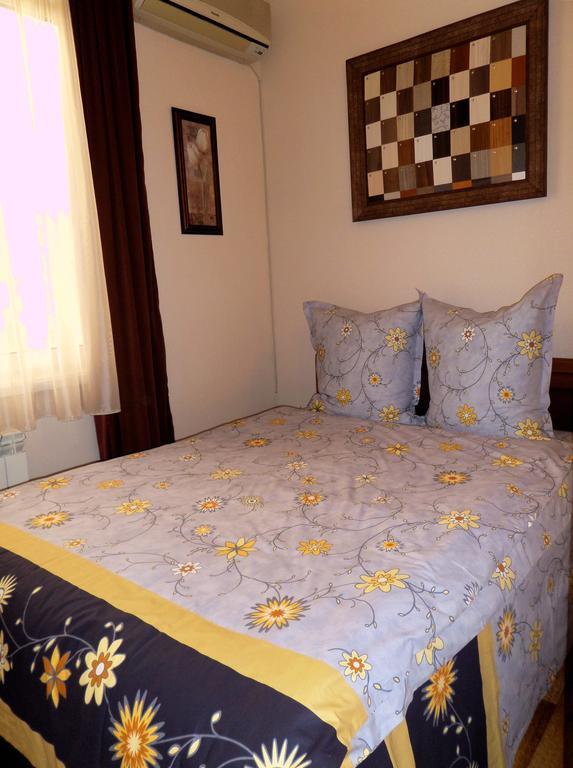 Ara & Gaya Аpartment Apartment เยเรวาน ภายนอก รูปภาพ