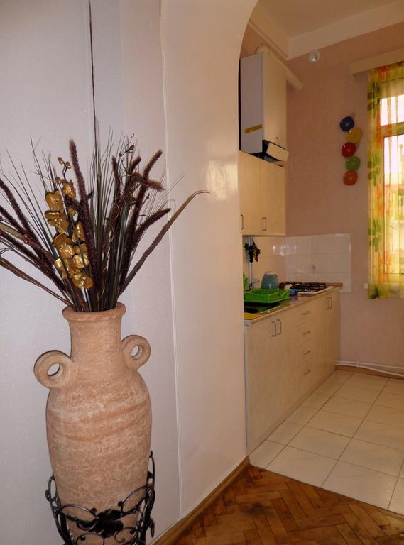 Ara & Gaya Аpartment Apartment เยเรวาน ภายนอก รูปภาพ